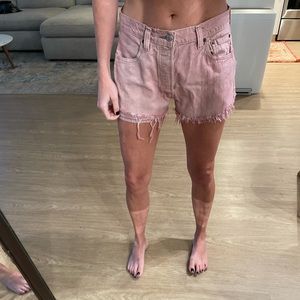 Levi 501 Shorts - distressed pink